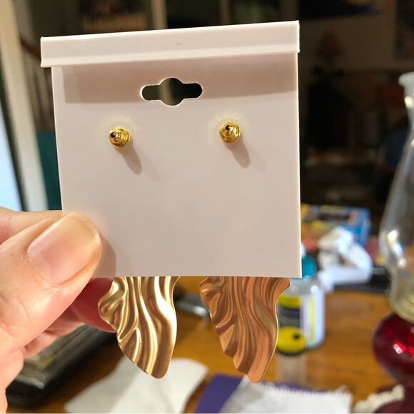 Gold Green Striped Leaf Shaped Dangle Earrings NICKEL FREE - Picture 6 of 7